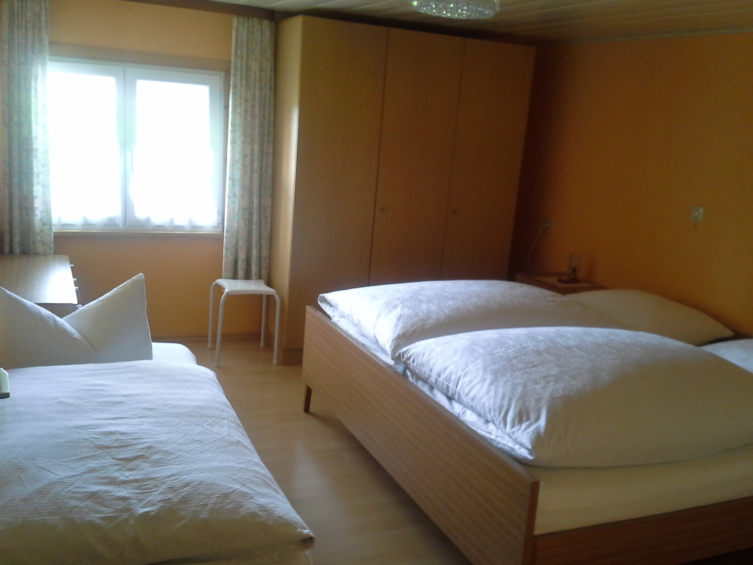 schlafzimmer-2.jpg